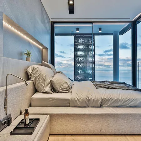 Saudade - Ultra Luxury Futuristic Ocean Zen Retreat Willa *