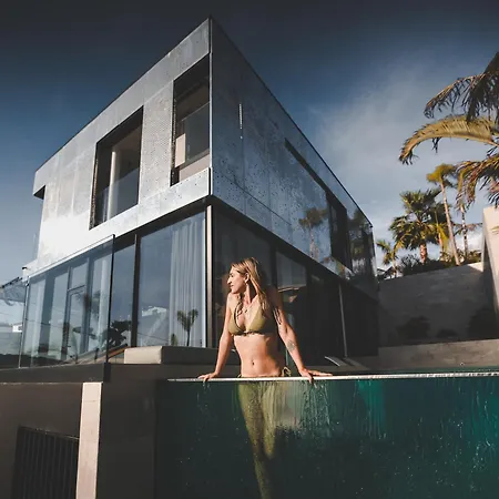 Saudade - Ultra Luxury Futuristic Ocean Zen Retreat Villa