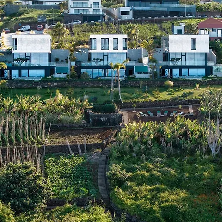 Villa Saudade - Ultra Luxury Futuristic Ocean Zen Retreat