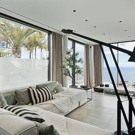 Villa Saudade - Ultra Luxury Futuristic Ocean Zen Retreat Ribeira Brava