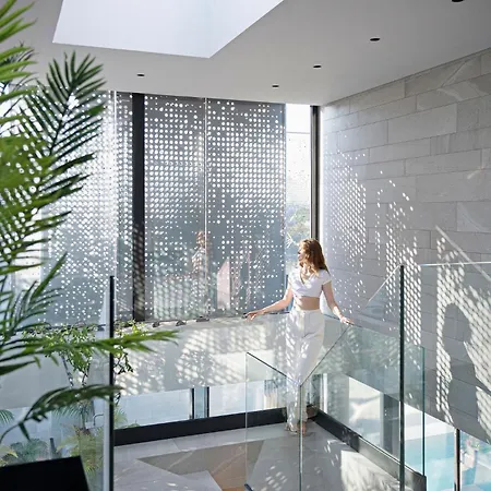 Saudade - Ultra Luxury Futuristic Ocean Zen Retreat Вилла *