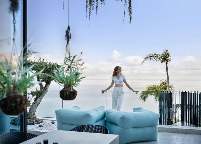 Saudade - Ultra Luxury Futuristic Ocean Zen Retreat Рибейра-Брава