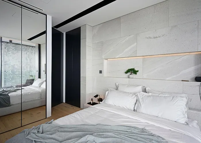 Saudade - Ultra Luxury Futuristic Ocean Zen Retreat *