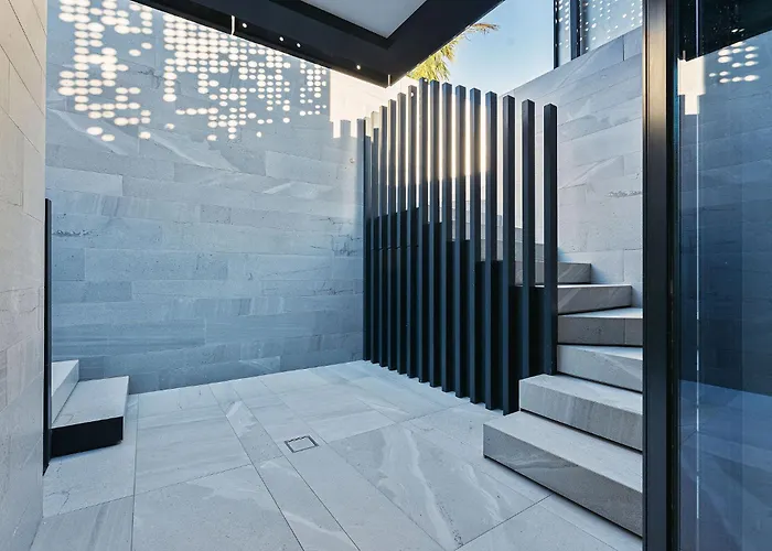 Saudade - Ultra Luxury Futuristic Ocean Zen Retreat