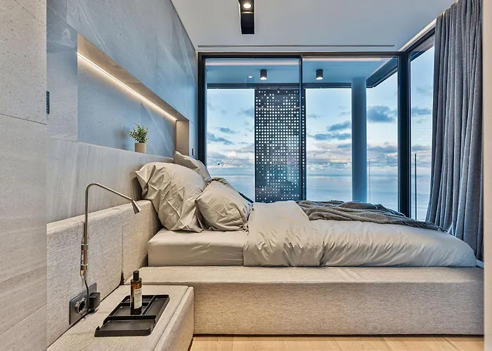 Saudade - Ultra Luxury Futuristic Ocean Zen Retreat 别墅 *