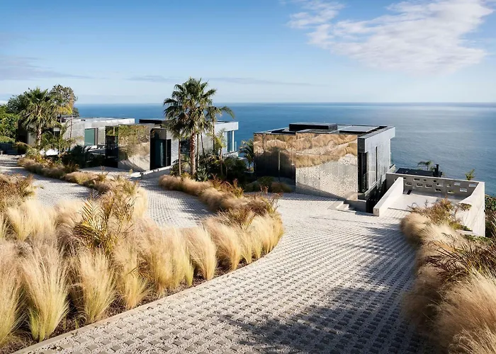 别墅 Saudade - Ultra Luxury Futuristic Ocean Zen Retreat 里贝拉布拉瓦