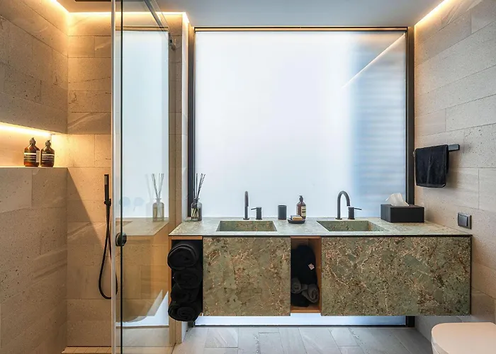 Saudade - Ultra Luxury Futuristic Ocean Zen Retreat *