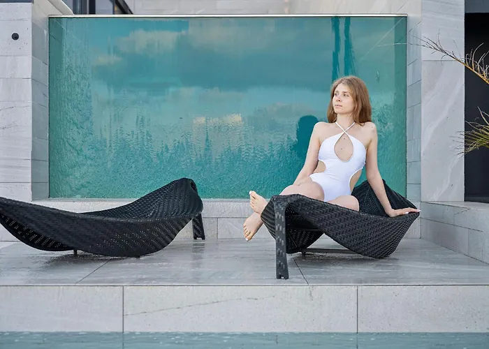 Saudade - Ultra Luxury Futuristic Ocean Zen Retreat * 里贝拉布拉瓦